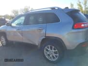 ✅ 2014 Jeep Cherokee Latitude • VIN: 1C4PJLCS3EW143135 • Lot: 43331122. Wystawiony na IAAI z przebiegiem 108 204 mil. Bezpłatny archiwum sprzedaży aukcyjnych z USA i szczegółowy raport historii pojazdu na DreamBid. Zdjęcie 14.