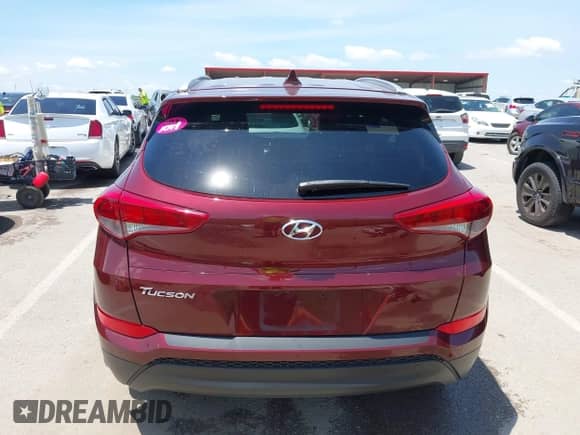 2017 Hyundai Tucson SE Plus z VIN KM8J33A46HU433272, wystawiony jako IAAI lot #42660030 z przebiegiem 58 517 mil mil oraz . Historia ofert i sprzedaży dostępna na DreamBid. Obrazek 17.