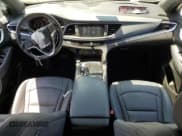 ✅ 2024 Buick Enclave Premium • VIN: 5GAERCKW3RJ116428 • Lot: 69009515. Wystawiony na Copart z przebiegiem 33 776 mil. Bezpłatny archiwum sprzedaży aukcyjnych z USA i szczegółowy raport historii pojazdu na DreamBid. Zdjęcie 8.