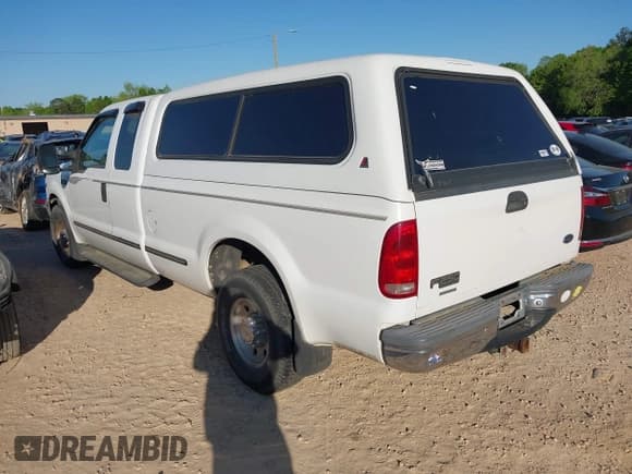 ✅ 1999 Ford F-250 XL • VIN: 1FTNX20L5XEC55084 • Lot: 42050064. Listed on IAAI with 135,884 mi. Free auction sales archive from the USA and detailed vehicle history report at DreamBid. Image 3.
