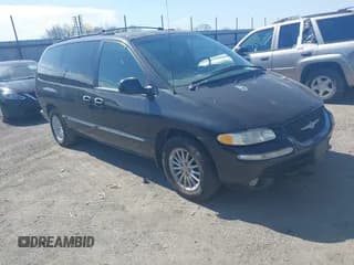 ✅ 2000 Chrysler Town & Country LX • VIN: 1C4GP44G6YB690782 • Lot: 41661036. Listed on IAAI with 287,967 mi. Free auction sales archive from the USA and detailed vehicle history report at DreamBid. Image 1.
