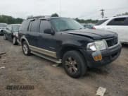 ✅ 2005 Ford Explorer Eddie Bauer • VIN: 1FMDU74EX5UA51442 • Lot: 67063695. Wystawiony na Copart z przebiegiem 207 428 mil. Bezpłatny archiwum sprzedaży aukcyjnych z USA i szczegółowy raport historii pojazdu na DreamBid. Zdjęcie 4.