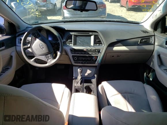 ✅ 2016 Hyundai Sonata Sport • VIN: 5NPE34AF3GH435034 • Lot: 45361833. Listed on Copart with 66,858 mi. Free auction sales archive from the USA and detailed vehicle history report at DreamBid. Image 8.