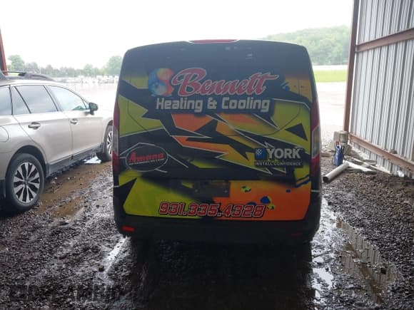 ✅ 2017 Ford Transit Connect XLT • VIN: NM0LE7F79H1305804 • Lot: 42148597. Listed on IAAI with 184,087 mi. Free auction sales archive from the USA and detailed vehicle history report at DreamBid. Image 16.