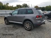 ✅ 2008 Volkswagen Touareg V6 • VIN: WVGBE77L38D056274 • Lot: 90029405. Wystawiony na Copart z przebiegiem Nie podano. Bezpłatny archiwum sprzedaży aukcyjnych z USA i szczegółowy raport historii pojazdu na DreamBid. Zdjęcie 2.