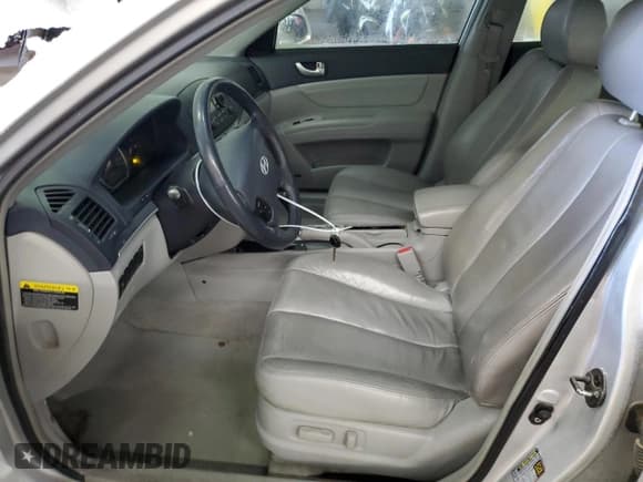 ✅ 2008 Hyundai Sonata SE • VIN: 5NPEU46C48H353052 • Лот: 41800295. Опубликован ранее на Copart с пробегом 85 626 миль. Бесплатный доступ к архиву аукционных продаж из США и подробный отчёт об истории автомобиля на DreamBid. Изображение 7.