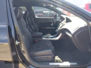 ✅ 2018 Acura TLX w/A-SPEC Pkg • VIN: 19UUB2F60JA007594 • Lot: 42995090. Listed on IAAI with 71,198 mi. Free auction sales archive from the USA and detailed vehicle history report at DreamBid. Image 5.