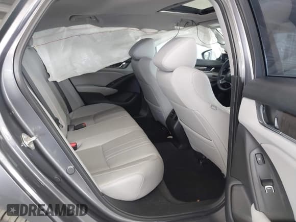 ✅ 2018 Honda Accord Touring • VIN: 1HGCV2F97JA017438 • Lot: 43290722. Wystawiony na IAAI z przebiegiem 28 777 mil. Bezpłatny archiwum sprzedaży aukcyjnych z USA i szczegółowy raport historii pojazdu na DreamBid. Zdjęcie 8.