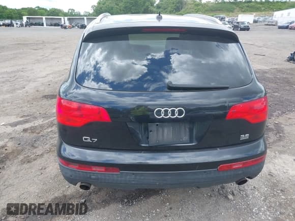 ✅ 2009 Audi Q7 • VIN: WA1AY74L19D016945 • Лот: 39480989. Опубликован ранее на IAAI с пробегом 149 769 миль. Бесплатный доступ к архиву аукционных продаж из США и подробный отчёт об истории автомобиля на DreamBid. Изображение 16.