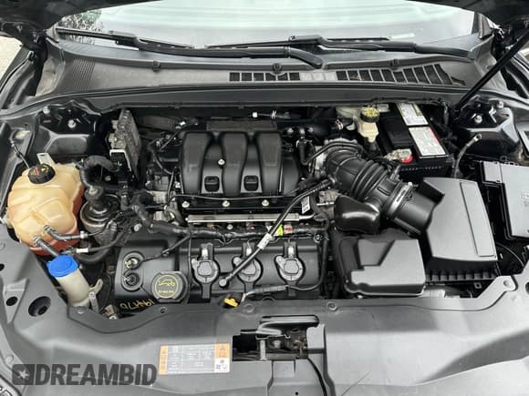 ✅ 2018 Lincoln Continental Livery • VIN: 1LN6L9HK0J5602697 • Лот: 43795817. Опубликован ранее на IAAI с пробегом 252 199 миль. Бесплатный доступ к архиву аукционных продаж из США и подробный отчёт об истории автомобиля на DreamBid. Изображение 8.