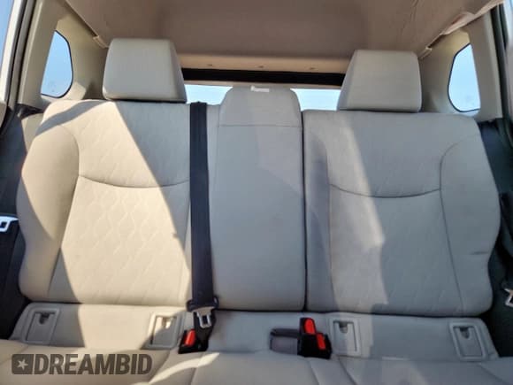 ✅ 2024 Toyota Corolla Cross L • VIN: 7MUAAAAG7RV109784 • Лот: 84626445. Опубликован ранее на Copart с пробегом 10 914 миль. Бесплатный доступ к архиву аукционных продаж из США и подробный отчёт об истории автомобиля на DreamBid. Изображение 10.