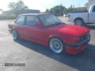 ✅ 1984 BMW 3 Series • VIN: WBAAK510109082257 • Lot: 41893396. Listed on IAAI with 200,795 mi. Free auction sales archive from the USA and detailed vehicle history report at DreamBid. Image 1.