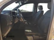 ✅ 2024 Chevrolet Colorado 2WD Work Truck • VIN: 1GCGSBEC2R1145670 • Лот: 77188104. Опубликован ранее на Copart с пробегом 3 261 миль. Бесплатный доступ к архиву аукционных продаж из США и подробный отчёт об истории автомобиля на DreamBid. Изображение 7.