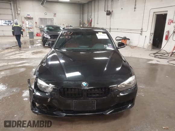✅ 2013 BMW 3 Series 328i xDrive • VIN: WBA3B3C5XDF532372 • Лот: 41876130. Опубликован ранее на IAAI с пробегом 121 545 миль. Бесплатный доступ к архиву аукционных продаж из США и подробный отчёт об истории автомобиля на DreamBid. Изображение 12.