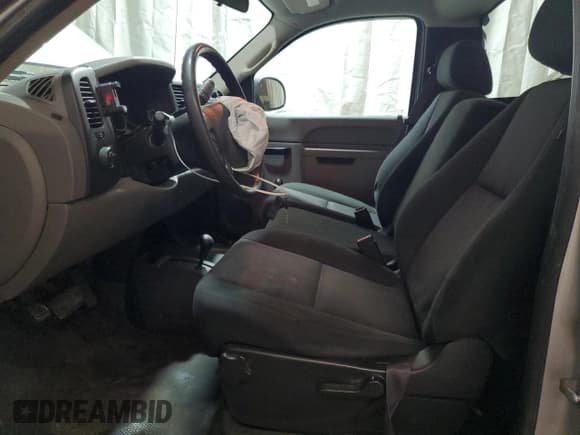 ✅ 2012 Chevrolet Silverado 1500 Work Truck • VIN: 1GCNKPE08CZ120968 • Lot: 91781905. Listed on Copart with 160,264 mi. Free auction sales archive from the USA and detailed vehicle history report at DreamBid. Image 7.