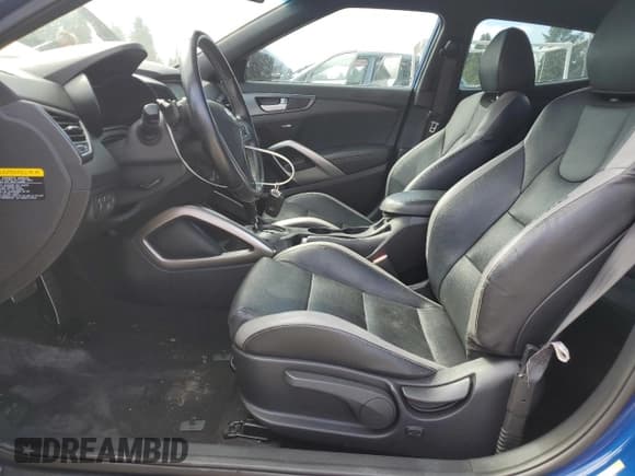 ✅ 2016 Hyundai Veloster Turbo • VIN: KMHTC6AE7GU290463 • Lot: 66649245. Wystawiony na Copart z przebiegiem 86 983 mil. Bezpłatny archiwum sprzedaży aukcyjnych z USA i szczegółowy raport historii pojazdu na DreamBid. Zdjęcie 7.