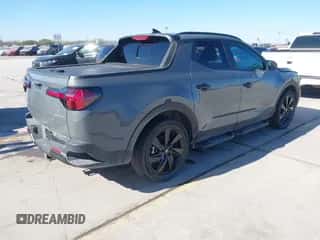2023 Hyundai Santa Cruz Night Edition с VIN 5NTJCDAF2PH075187, выставлен на аукционе IAAI как лот 41251487 с пробегом 18 028 миль миль и . История ставок и продаж доступна на DreamBid. Изображение 4.