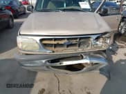 ✅ 1998 Ford Explorer XL • VIN: 1FMZU32X7WZB30073 • Lot: 41919001. Listed on IAAI with 316,172 mi. Free auction sales archive from the USA and detailed vehicle history report at DreamBid. Image 6.