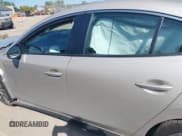 ✅ 2024 Mazda 3 S Preferred • VIN: 3MZBPACM0RM402567 • Лот: 43137383. Опубликован ранее на IAAI с пробегом 22 250 миль. Бесплатный доступ к архиву аукционных продаж из США и подробный отчёт об истории автомобиля на DreamBid. Изображение 15.