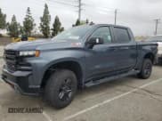 ✅ 2022 Chevrolet Silverado 1500 LT Trail Boss • VIN: 1GCPYFED0NZ219856 • Lot: 58263195. Wystawiony na Copart z przebiegiem 37 682 mil. Bezpłatny archiwum sprzedaży aukcyjnych z USA i szczegółowy raport historii pojazdu na DreamBid. Zdjęcie 1.