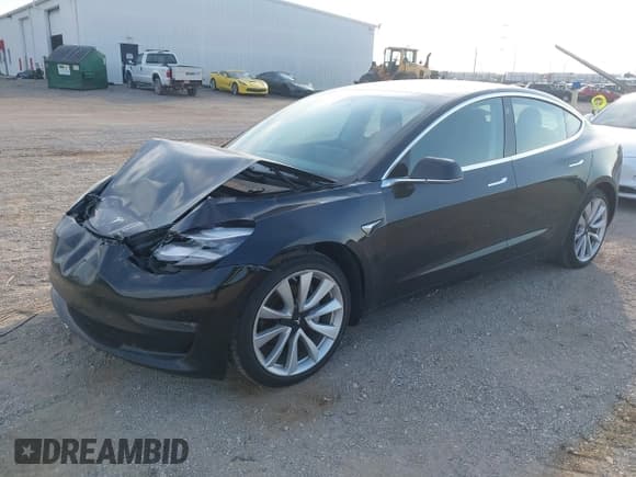 ✅ 2020 Tesla Model 3 Long Range • VIN: 5YJ3E1EB0LF790856 • Lot: 43335611. Wystawiony na IAAI z przebiegiem 140 820 mil. Bezpłatny archiwum sprzedaży aukcyjnych z USA i szczegółowy raport historii pojazdu na DreamBid. Zdjęcie 21.