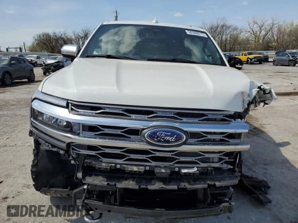 ✅ 2024 Ford Expedition Max Platinum • VIN: 1FMJK1M87REA37031 • Lot: 50388615. Listed on Copart with 6,900 mi. Free auction sales archive from the USA and detailed vehicle history report at DreamBid. Image 5.