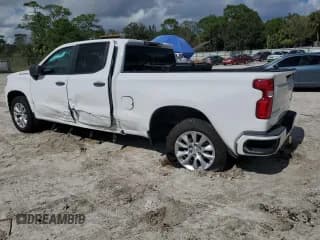 ✅ 2020 Chevrolet Silverado 1500 Custom • VIN: 3GCPWBEF2LG149337 • Lot: 77383784. Wystawiony na Copart z przebiegiem 90 235 mil. Bezpłatny archiwum sprzedaży aukcyjnych z USA i szczegółowy raport historii pojazdu na DreamBid. Zdjęcie 2.