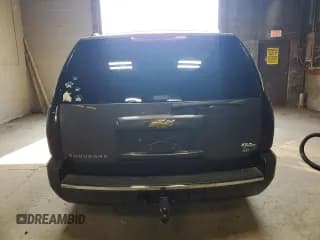 ✅ 2010 Chevrolet Suburban LTZ • VIN: 1GNUKKE39AR276692 • Lot: 75541044. Wystawiony na Copart z przebiegiem 175 889 mil. Bezpłatny archiwum sprzedaży aukcyjnych z USA i szczegółowy raport historii pojazdu na DreamBid. Zdjęcie 6.