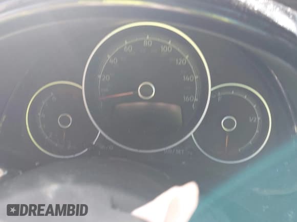 ✅ 2018 Volkswagen Beetle S • VIN: 3VWFD7AT7JM706409 • Лот: 43533851. Опубликован ранее на IAAI с пробегом Не указан. Бесплатный доступ к архиву аукционных продаж из США и подробный отчёт об истории автомобиля на DreamBid. Изображение 15.