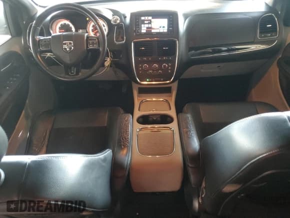 ✅ 2017 Dodge Grand Caravan SXT • VIN: 2C4RDGCG7HR818548 • Lot: 91310515. Listed on Copart with 167,934 mi. Free auction sales archive from the USA and detailed vehicle history report at DreamBid. Image 8.