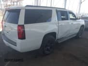 ✅ 2015 Chevrolet Suburban LT • VIN: 1GNSCJKC1FR137893 • Lot: 42602438. Wystawiony na IAAI z przebiegiem 157 441 mil. Bezpłatny archiwum sprzedaży aukcyjnych z USA i szczegółowy raport historii pojazdu na DreamBid. Zdjęcie 4.