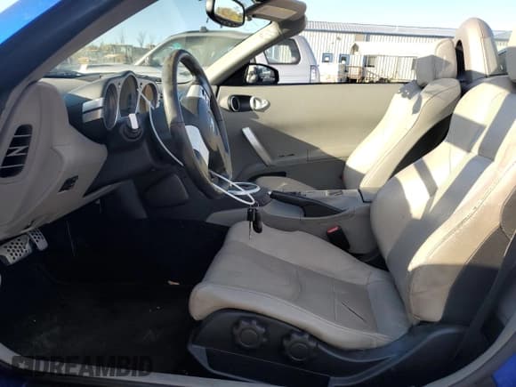 ✅ 2004 Nissan 350Z Touring • VIN: JN1AZ36A64T010843 • Lot: 76689274. Wystawiony na Copart z przebiegiem 67 837 mil. Bezpłatny archiwum sprzedaży aukcyjnych z USA i szczegółowy raport historii pojazdu na DreamBid. Zdjęcie 7.