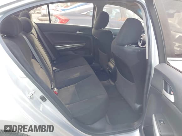 ✅ 2010 Honda Accord EX • VIN: 1HGCP2F73AA011886 • Lot: 43850032. Listed on IAAI with 207,560 mi. Free auction sales archive from the USA and detailed vehicle history report at DreamBid. Image 8.