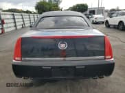 ✅ 2006 Cadillac DTS Professional • VIN: 1GEEH96Y26U550387 • Lot: 93715855. Wystawiony na Copart z przebiegiem 225 570 mil. Bezpłatny archiwum sprzedaży aukcyjnych z USA i szczegółowy raport historii pojazdu na DreamBid. Zdjęcie 6.