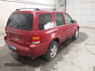 ✅ 2005 Ford Escape Limited • VIN: 1FMYU94165KA66316 • Лот: 43561758. Опубликован ранее на IAAI с пробегом 143 809 миль. Бесплатный доступ к архиву аукционных продаж из США и подробный отчёт об истории автомобиля на DreamBid. Изображение 4.