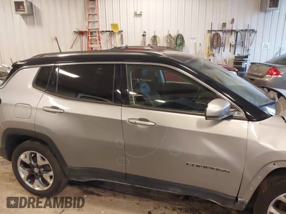 ✅ 2018 Jeep Compass Limited • VIN: 3C4NJDCB5JT104365 • Lot: 43733009. Listed on IAAI with 129,487 mi. Free auction sales archive from the USA and detailed vehicle history report at DreamBid. Image 13.