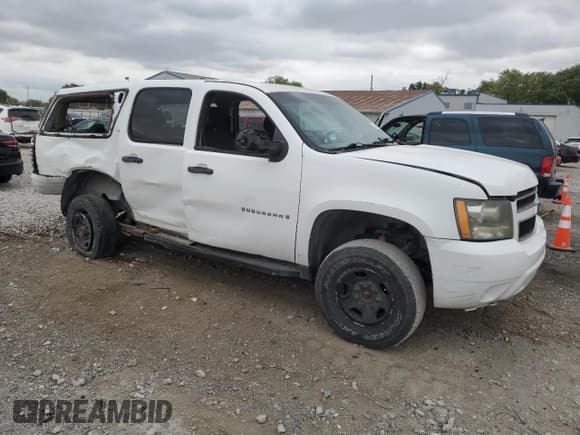 ✅ 2008 Chevrolet Suburban Commercial • VIN: 3GNGK26KX8G205112 • Lot: 72342594. Wystawiony na Copart z przebiegiem 157 327 mil. Bezpłatny archiwum sprzedaży aukcyjnych z USA i szczegółowy raport historii pojazdu na DreamBid. Zdjęcie 4.
