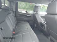 ✅ 2022 Chevrolet Silverado 1500 LT Trail Boss • VIN: 3GCUDFEDXNG527387 • Lot: 42269841. Wystawiony na IAAI z przebiegiem Nie podano. Bezpłatny archiwum sprzedaży aukcyjnych z USA i szczegółowy raport historii pojazdu na DreamBid. Zdjęcie 8.