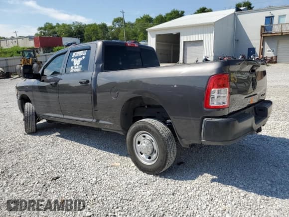 ✅ 2024 Ram 2500 Tradesman • VIN: 3C6UR5CJ3RG393162 • Lot: 68424475. Wystawiony na Copart z przebiegiem 32 242 mil. Bezpłatny archiwum sprzedaży aukcyjnych z USA i szczegółowy raport historii pojazdu na DreamBid. Zdjęcie 2.