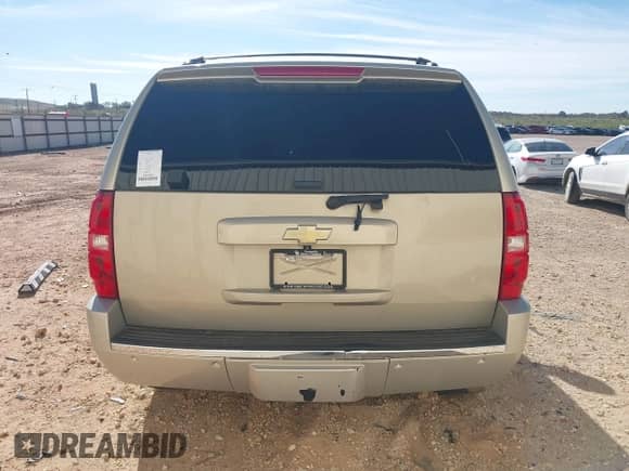 2011 Chevrolet Tahoe LTZ с VIN 1GNSKCE04BR116580, выставлен на аукционе IAAI как лот 43474183 с пробегом 183 144 миль миль и . История ставок и продаж доступна на DreamBid. Изображение 16.