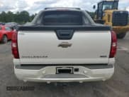 ✅ 2008 Chevrolet Avalanche 2LT • VIN: 3GNEC12048G233569 • Lot: 56966565. Wystawiony na Copart z przebiegiem 17 228 mil. Bezpłatny archiwum sprzedaży aukcyjnych z USA i szczegółowy raport historii pojazdu na DreamBid. Zdjęcie 6.