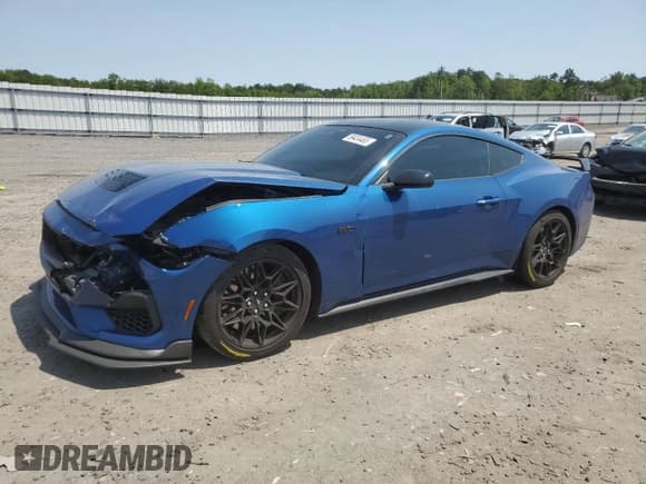 ✅ 2024 Ford Mustang GT • VIN: 1FA6P8CF8R5401757 • Lot: 59434465. Listed on Copart with 30,992 mi. Free auction sales archive from the USA and detailed vehicle history report at DreamBid. Image 1.