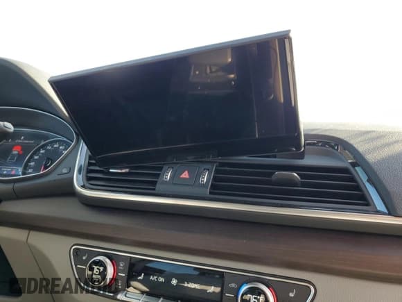 ✅ 2022 Audi Q5 • VIN: WA1GABFY5N2100279 • Lot: 63695012. Listed on Copart with 1,244 mi. Free auction sales archive from the USA and detailed vehicle history report at DreamBid. Image 9.