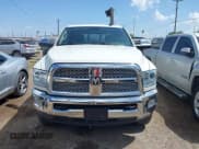 ✅ 2018 Ram 2500 Laramie • VIN: 3C6UR5FL0JG329369 • Lot: 42539876. Wystawiony na IAAI z przebiegiem 36 872 mil. Bezpłatny archiwum sprzedaży aukcyjnych z USA i szczegółowy raport historii pojazdu na DreamBid. Zdjęcie 12.