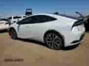 2024 Toyota Prius SE z VIN JTDACACU2R3017135, wystawiony jako Copart lot #68220315 z przebiegiem 16 476 mil mil oraz Szkoda całkowita • Salvage title. Historia ofert i sprzedaży dostępna na DreamBid. Obrazek 2.