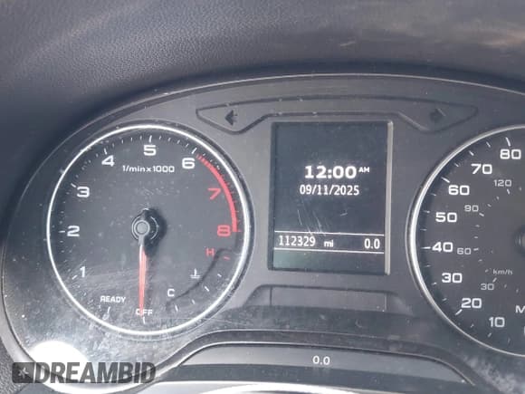 ✅ 2016 Audi A3 Premium • VIN: WAUA7GFF8G1067175 • Lot: 43301962. Wystawiony na IAAI z przebiegiem 112 329 mil. Bezpłatny archiwum sprzedaży aukcyjnych z USA i szczegółowy raport historii pojazdu na DreamBid. Zdjęcie 7.