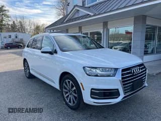 ✅ 2018 Audi Q7 Premium Plus • VIN: WA1LAAF79JD047682 • Lot: 43727597. Wystawiony na IAAI z przebiegiem 143 672 mil. Bezpłatny archiwum sprzedaży aukcyjnych z USA i szczegółowy raport historii pojazdu na DreamBid. Zdjęcie 1.