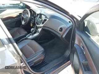 ✅ 2015 Chevrolet Cruze LT • VIN: 1G1PE5SB5F7292331 • Lot: 43580996. Listed on IAAI with 111,503 mi. Free auction sales archive from the USA and detailed vehicle history report at DreamBid. Image 5.