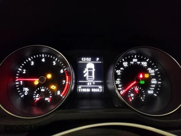 ✅ 2016 Volkswagen Passat S • VIN: 1VWAT7A30GC065224 • Lot: 92084635. Listed on Copart with 119,846 mi. Free auction sales archive from the USA and detailed vehicle history report at DreamBid. Image 9.