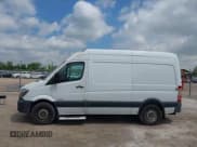 ✅ 2014 Mercedes-Benz Sprinter Cargo • VIN: WD3PE7DC5E5826652 • Лот: 41674834. Опубликован ранее на IAAI с пробегом 213 675 миль. Бесплатный доступ к архиву аукционных продаж из США и подробный отчёт об истории автомобиля на DreamBid. Изображение 14.